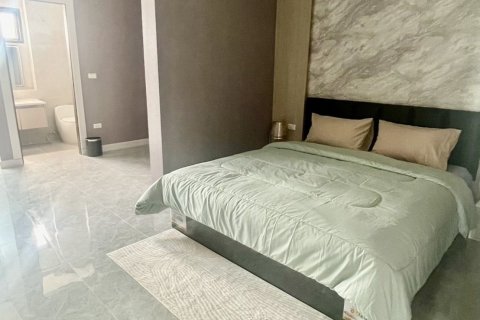 Villa in Pattaya, Thailand 6 bedrooms № 142496 - photo 7