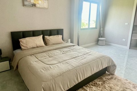Villa in Pattaya, Thailand 6 bedrooms № 142496 - photo 5