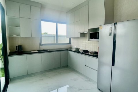 Villa in Pattaya, Thailand 6 bedrooms № 142496 - photo 11