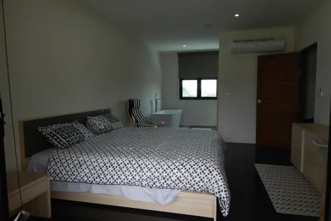 Townhouse in Kathu, Thailand 3 bedrooms № 149522 - photo 8
