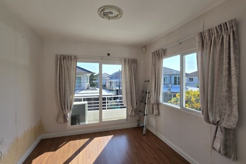 House in Samut Prakan, Thailand 3 bedrooms № 156853 - photo 4