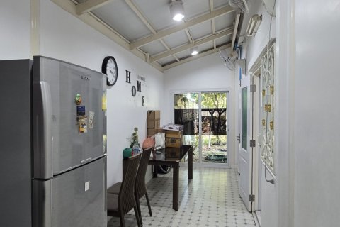 House in Samut Prakan, Thailand 3 bedrooms № 156853 - photo 7
