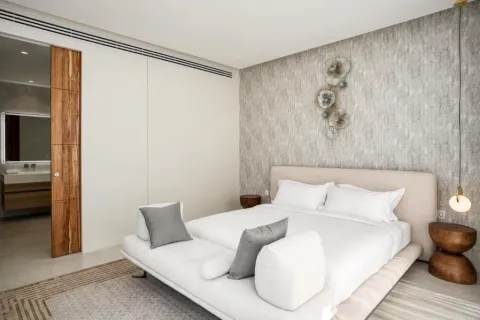 Villa in Phuket, Thailand 3 bedrooms № 156859 - photo 13