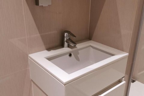 Кондоминиум с 2 спальнями в Ваттхане, Бангкок, Таиланд № 156378 - фото 16