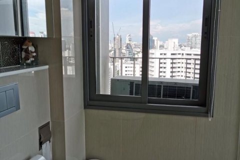 Кондоминиум с 2 спальнями в Ваттхане, Бангкок, Таиланд № 156378 - фото 13