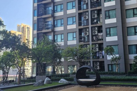 Кондоминиум с 2 спальнями в Хуай Кванге, Бангкок, Таиланд № 156377 - фото 14