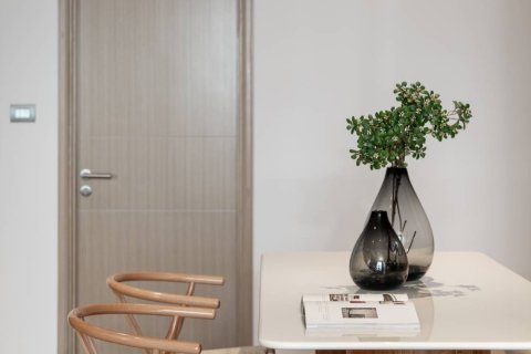 Кондоминиум с 2 спальнями в Кхлонг Сане, Бангкок, Таиланд № 156382 - фото 4