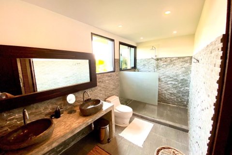 Villa in Saraphi, Thailand 5 bedrooms № 156379 - photo 12