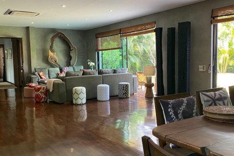 Villa in Saraphi, Thailand 5 bedrooms № 156379 - photo 19