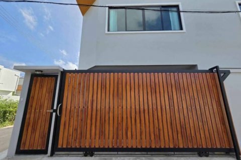 Вилла в Чалонге, Таиланд с 3 спальнями  № 134609 - фото 1