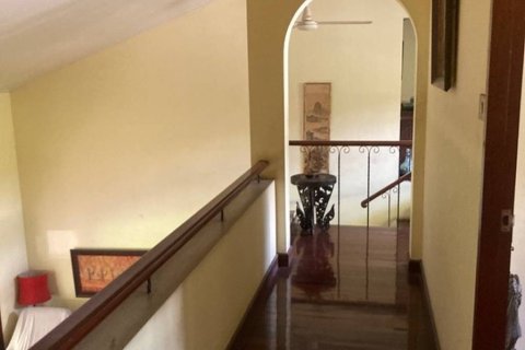 Земельный участок в Бангкоке, Таиланд  № 134613 - фото 4