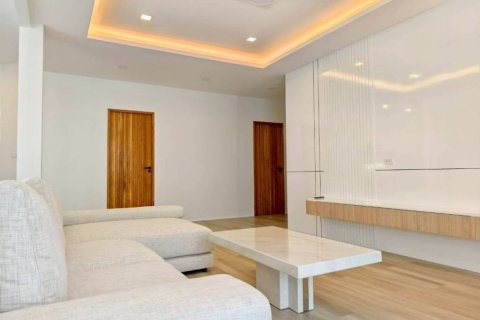 Вилла в Чалонге, Таиланд с 3 спальнями  № 134607 - фото 3