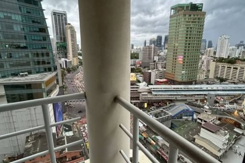 Condo in Bangkok, Thailand, 2 bedrooms  № 134608 - photo 7