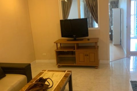 Condo in Bangkok, Thailand, 1 bedroom  № 157667 - photo 5