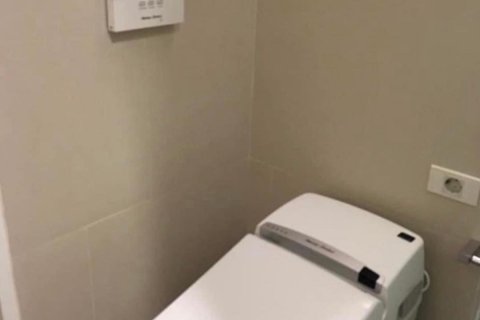 Condo in Bangkok, Thailand, 2 bedrooms  № 157669 - photo 5