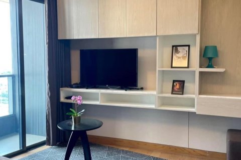 Condo in Bangkok, Thailand, 2 bedrooms  № 157669 - photo 7