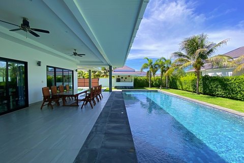 Villa in Cha-am, Thailand 3 Schlafzimmer № 221855 - Foto 16