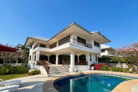 Chalet de 5 dormitorios en Hua Hin, Tailandia № 221849
