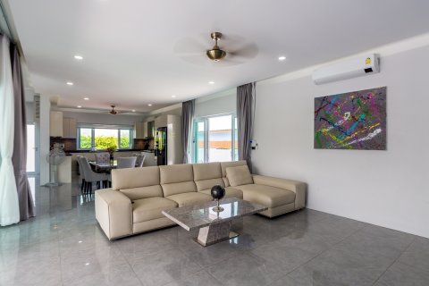 Villa in Hua Hin, Thailand 7 Schlafzimmer № 221850 - Foto 6
