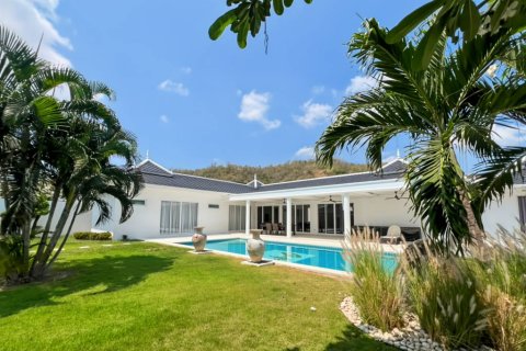 Villa in Hua Hin, Thailand 4 Schlafzimmer № 221854 - Foto 15