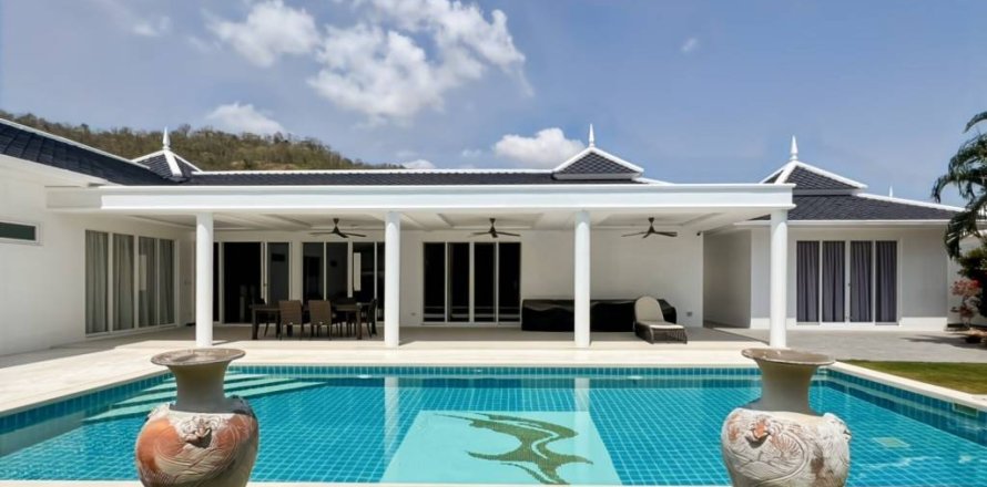 Villa in Hua Hin, Thailand 4 Schlafzimmer № 221854