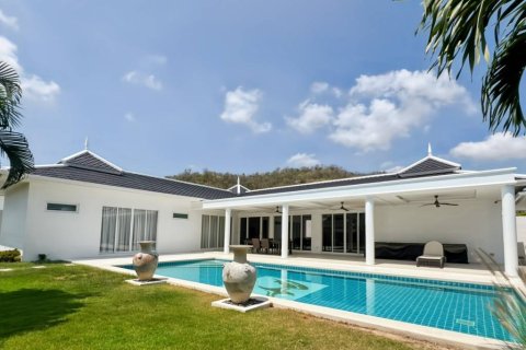 Villa in Hua Hin, Thailand 4 Schlafzimmer № 221854 - Foto 8