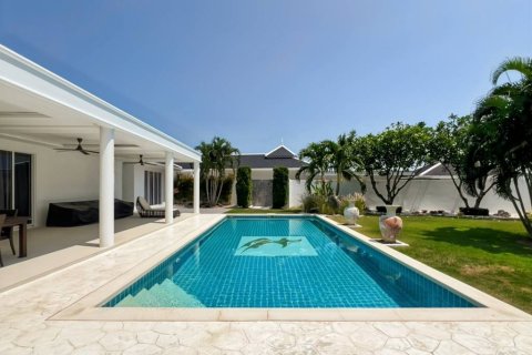 Villa in Hua Hin, Thailand 4 Schlafzimmer № 221854 - Foto 3