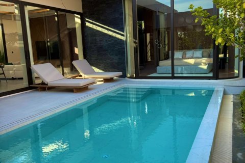 Villa à Phuket, Thaïlande 3 chambres № 167207 - photo 1