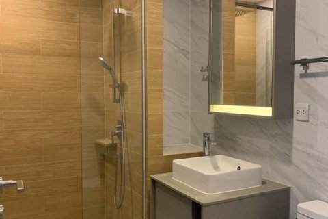 Studio dans le Condo à Watthana, Bangkok, Thaïlande  № 167210 - photo 10