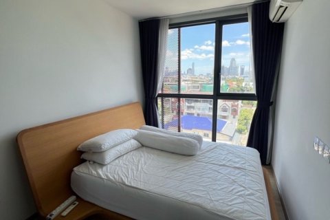 Studio dans le Condo à Watthana, Bangkok, Thaïlande  № 167210 - photo 2