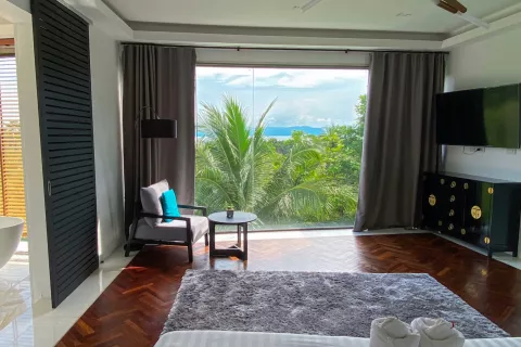 Villa in Surat Thani, Thailand 2 bedrooms № 137374 - photo 10