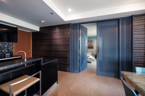 Condo à Khlong San, Bangkok, Thaïlande, 3 chambres  № 153999 - photo 6