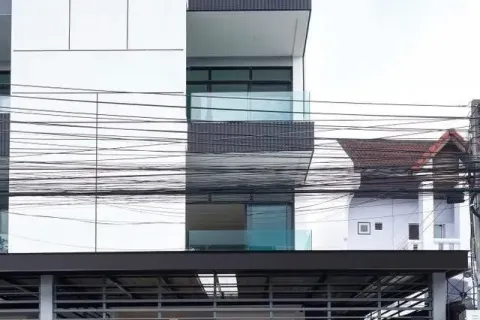 Таунхаус в Чиангмае, Таиланд с 3 спальнями  № 167738 - фото 2