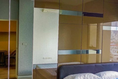 Studio in the Condo in Huai Khwang, Bangkok, Thailand  № 167739 - photo 6