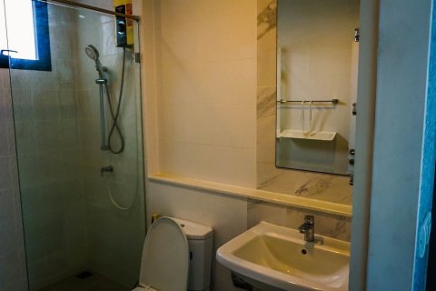 Studio in the Condo in Huai Khwang, Bangkok, Thailand  № 167739 - photo 8