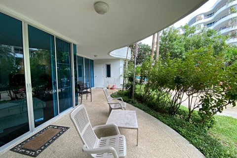 Condo in Hua Hin, Thailand, 2 bedrooms  № 168417 - photo 4
