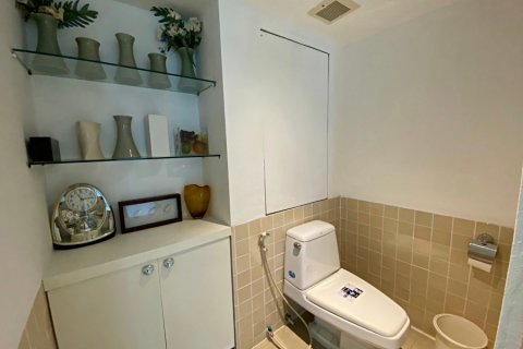 Condo in Hua Hin, Thailand, 2 bedrooms  № 168417 - photo 15