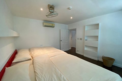 Condo in Hua Hin, Thailand, 2 bedrooms  № 168417 - photo 17