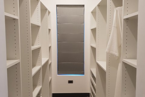 Villa in Hua Hin, Thailand 4 bedrooms № 168420 - photo 8