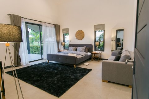 Villa in Hua Hin, Thailand 4 bedrooms № 168420 - photo 7