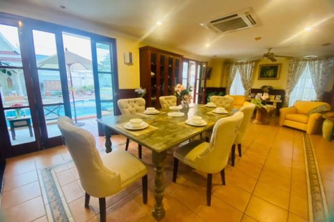 Вилла в Паттайе, Таиланд с 5 спальнями № 114285 - фото 10