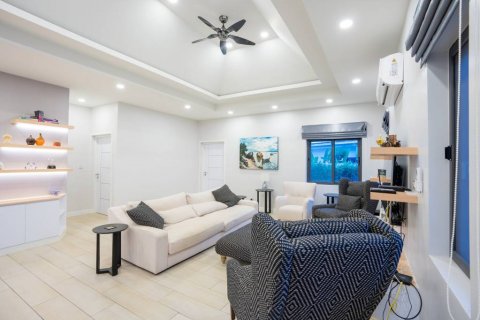 Вилла в Хуа Хине, Таиланд с 3 спальнями  № 114288 - фото 9