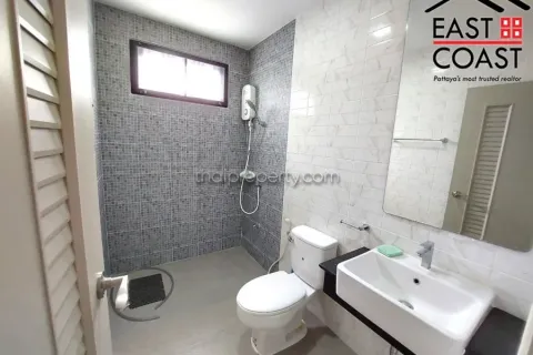 Casa de 3 dormitorios en Pattaya, Tailandia № 213388 - foto 15