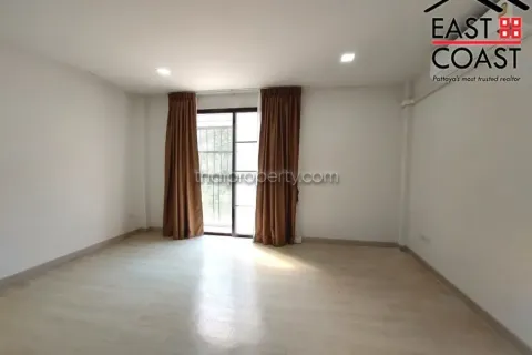 Casa de 3 dormitorios en Pattaya, Tailandia № 213388 - foto 10