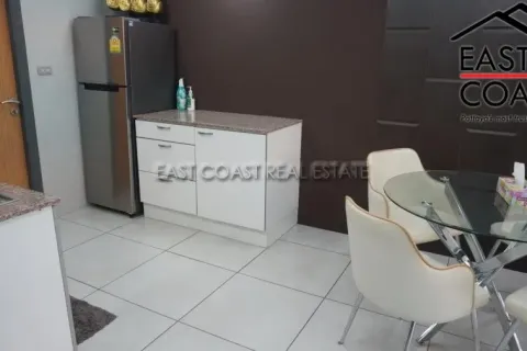 Condominio de 1 dormitorio en Pattaya, Tailandia № 213383 - foto 4