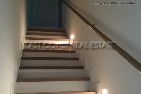 Condominio de 4 dormitorios en Jomtien Beach, Pattaya, Tailandia № 213382 - foto 7