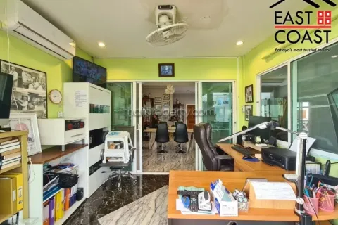 Casa de 3 dormitorios en Pattaya, Tailandia № 213387 - foto 18