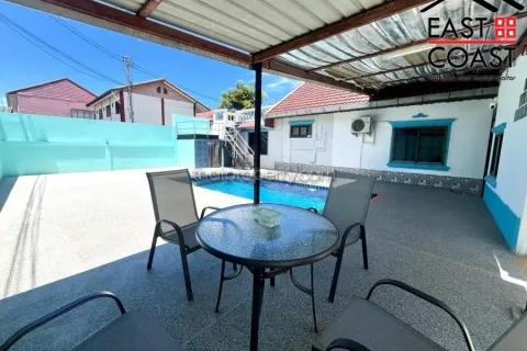Casa de 3 dormitorios en Pattaya, Tailandia № 213385 - foto 4