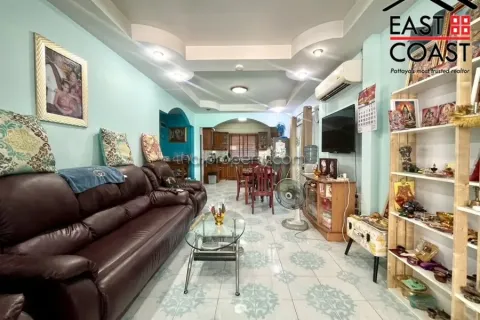 Casa de 3 dormitorios en Pattaya, Tailandia № 213385 - foto 6