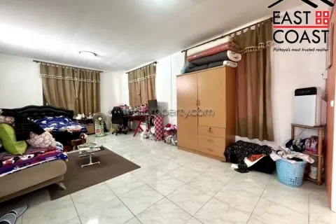 Casa de 3 dormitorios en Pattaya, Tailandia № 213385 - foto 9